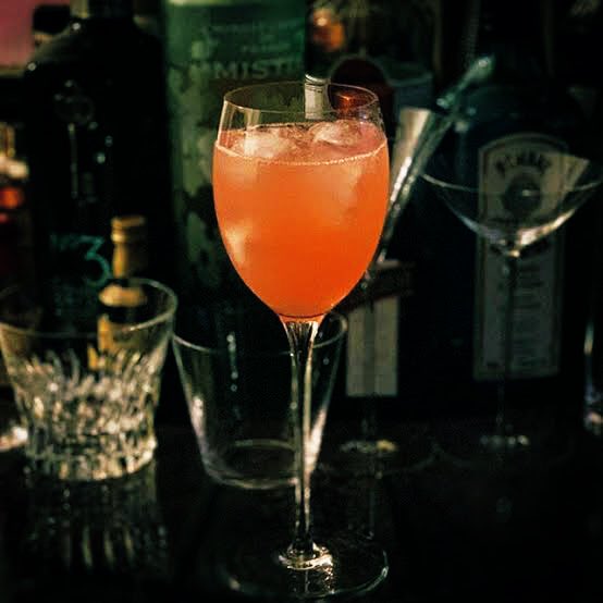 Bar Jam Not ちなみに当店オーナー陽翔人は 7 なのでイスラ デ ピノスという ラム酒とグレープフルーツジュース 砂糖 グレナデンシロップでシェイクする すっきりした後味としっかりとした甘味のカクテルです T Co 0o1jhvldox Twitter