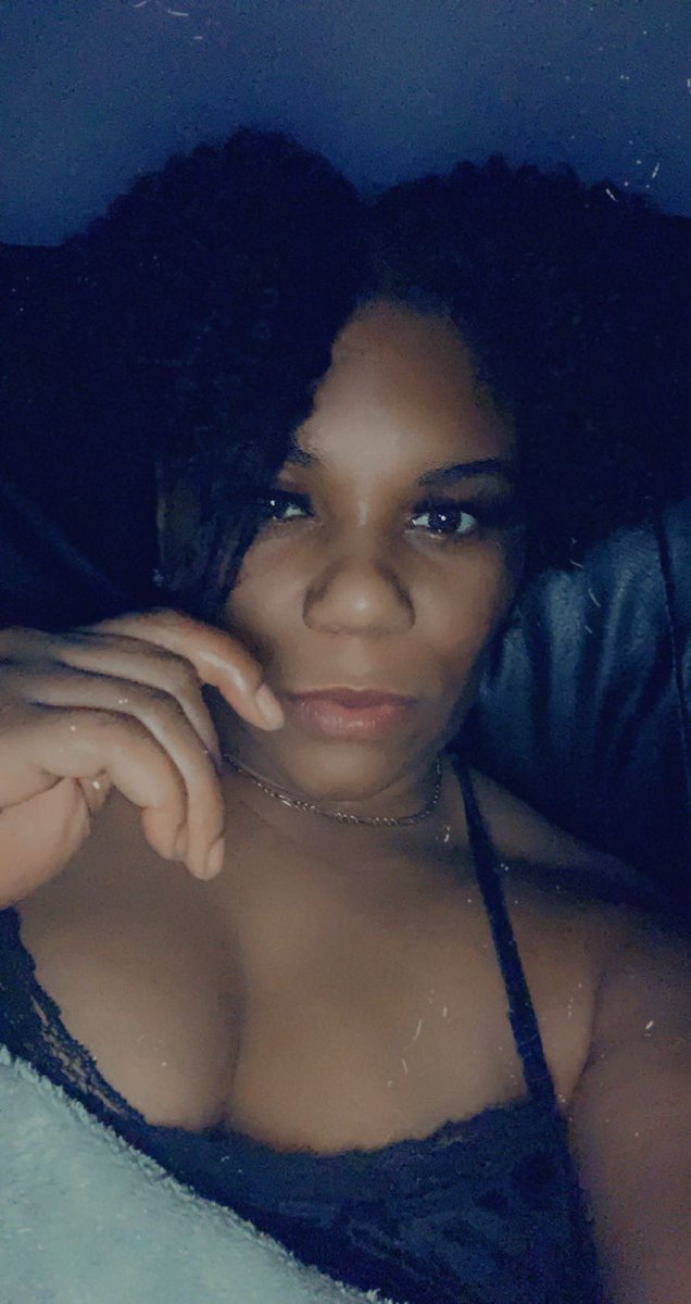 AyoooKayy_'s tweet photo. #Natural #Healthy #Hair #CurlsForGirls 🧡 https://t.co/6jUqlzJjrY