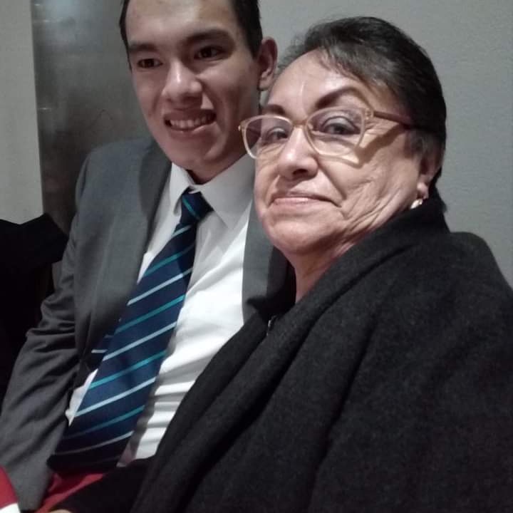 Hoy es un día doblemente feliz ya que hace 70 años nació la mejor madre, abuelita y ejemplo de vida y hace 20 años Dios me dio el mejor regalo, si a mi hijo Marco FELIZ CUMPLEAÑOS madre e hijo, Dios les permita muchos años más de vida gracias por ser lo más hermoso en mi vida. https://t.co/q6WdknY5gG