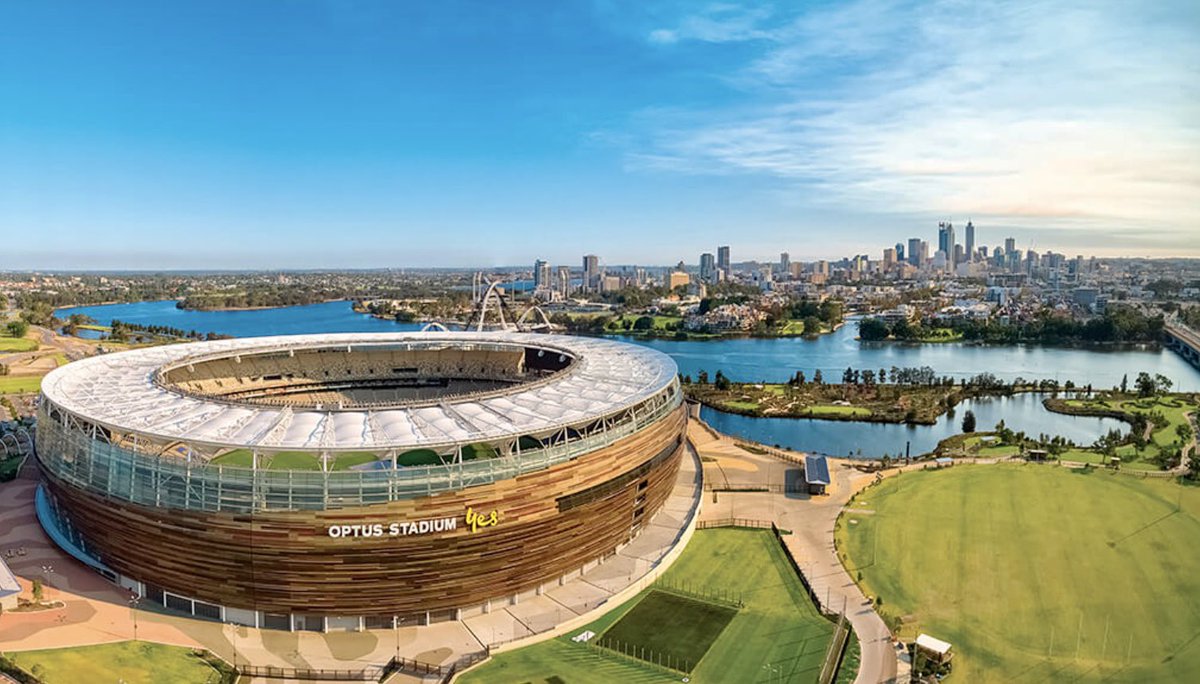 Meanwhile, in WA...

 #AFL #AFLGrandFinal #rain #thunder #lighting #GrandFinal #gabba