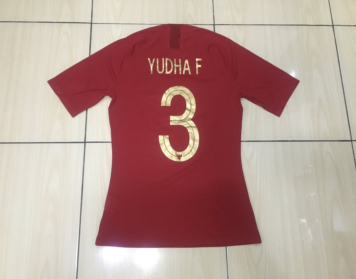Match Worn/Issue Timnas Indonesia Home &amp; Away 
- Bagas Adi AFF Cup Size M + Shorts Size L
- Yudha Febrian AFC Cup Size M 
Harga : 900.000/satu set 
Cp. 081212595550
<a href="/Jerseyforum/">Si Paling Jersey</a> <a href="/JerseyLigina/">Pencinta Kain Ligina (Follow IG: @pjli_id)</a> <a href="/Officialkjti/">Kolektor Jersey Timnas Indonesia</a> <a href="/jersey_ciamikk/">Follow IG @Jerseyciamik</a> #jersey4sale #jerseytimnas