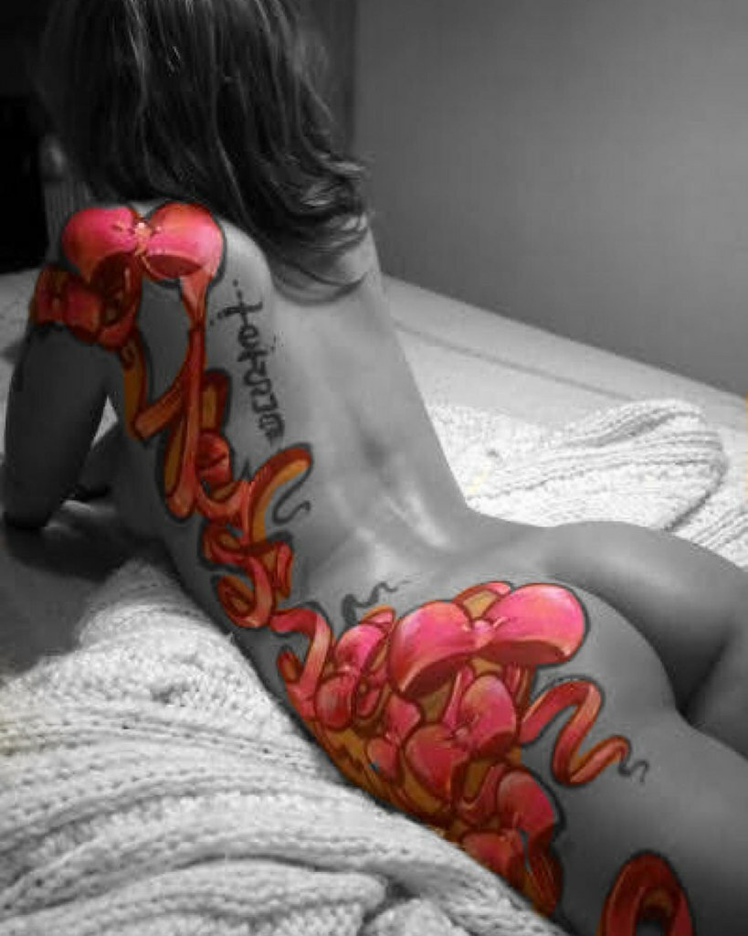GraffitiWorld4's tweet photo. Want more of this? Check out our bodypaint page @graff.on.girls • #graffbodypaint #shriiimp #bodypaint #graffitibooty #grafffitiongirls #graffitimx #graffiticdmx #graffitilifestyle #supergraff #graffitilife #graffitiporn #BODYPAINT #graffitibodypaint View on Instagram instag… https://t.co/N8B6tgCbeA