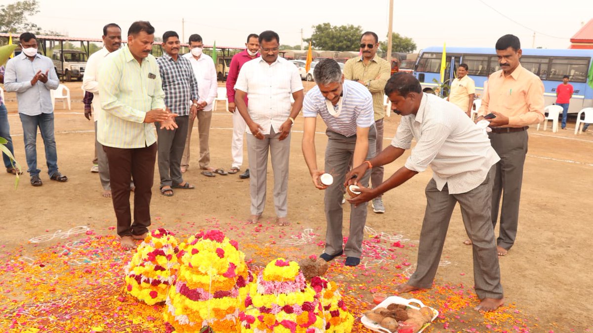 3rdBnTSSP's tweet photo. Bathukamma celebrations... https://t.co/x3CowyRbOd