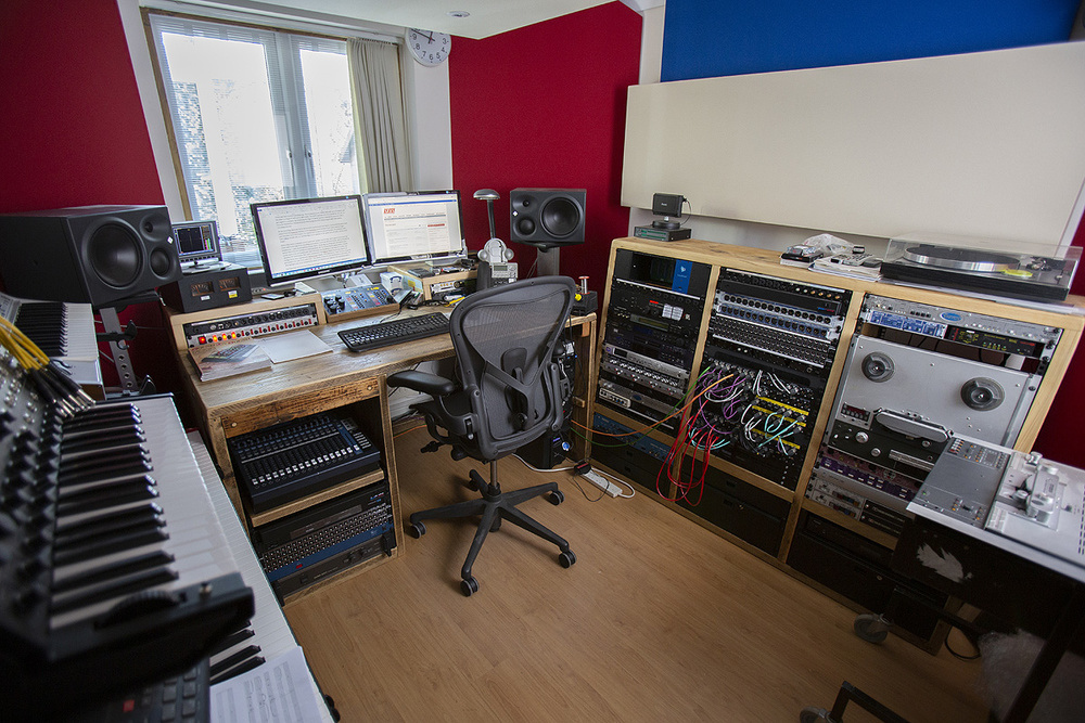 soundonsoundmag's tweet photo. SOS Technical Editor Hugh Robjohns was the subject of our June 2020 Studio SOS and he showed us how he revamped his small studio to make it sound good.
https://t.co/idRKSmQNUo
Every day we highlight a great SOS article in our MORNING POST.
#studio #studiosos #recording #sound https://t.co/VTkvHTlDzg