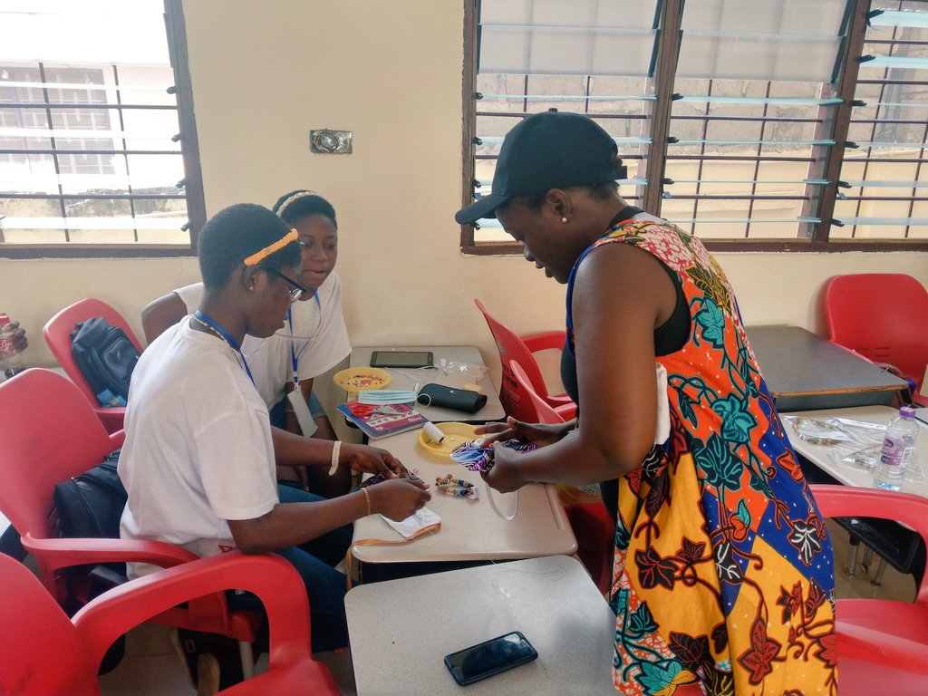 dare2dreamgh's tweet photo. "Guidance and coaching maketh the dream"

Our facilitators are top-notch!

#Create2Live
#C2L
#GirlPower https://t.co/qZgPy5U7Ng
