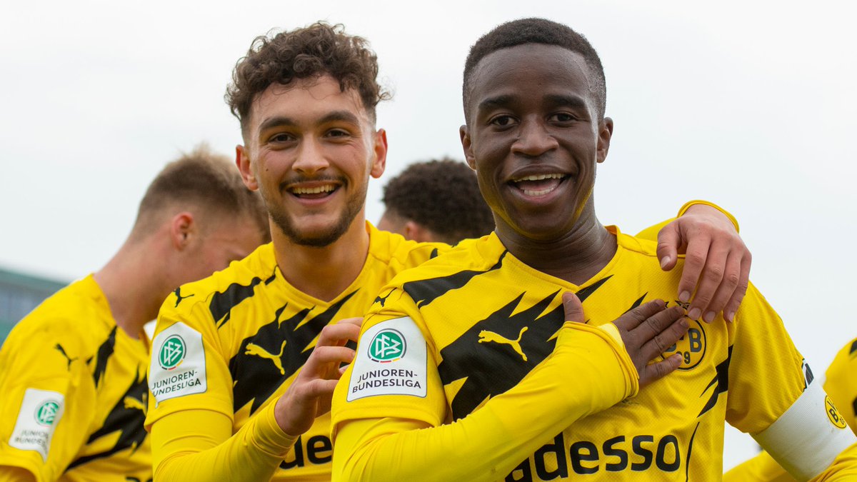 BlackYellow's tweet photo. Nothing to see here, just another 03+1 goal performance from Youssoufa Moukoko in today’s 6-1 U19 victory 🌟 https://t.co/T9EyxSBxgE