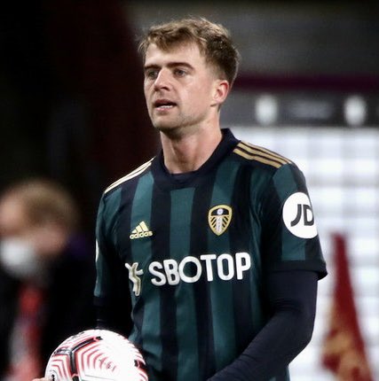 Last but not least, Patrick Bamford scored all 3 goals playing as the lone centre-forward. Signed for £7m from Championship strugglers Middlesborough, the striker has now scored 6 goals in 6 appearances for Leeds this season. Uncapped & eligible for England & Ireland.  #lufc