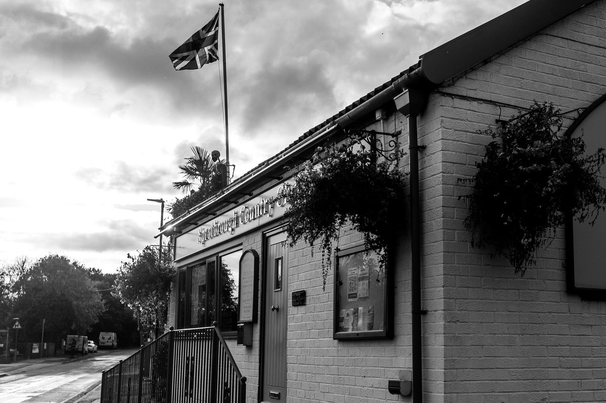 Final book travels for now (damn coronavirus): Don Valley. The smile around Doncaster is a mixture of market towns, city suburbs and struggling former pit villages. Like many red wall seats, it is rural but with plenty of urban grit and industrial estates http://instagram.com/sebastianepayne&nbsp;