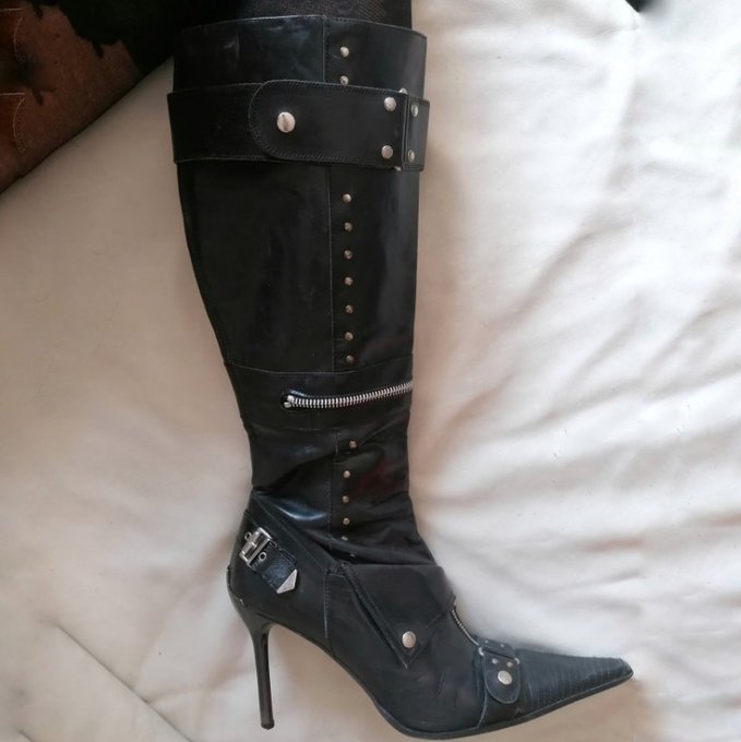Vampire High Heel Boots and custom video by @BellPep23476520 https://t.co/SALA0SFYLI Find it on #ManyVids<a class="tags" target="_blank" title="On Twitter" href="/?out=eyJ0eXAiOiJKV1QiLCJhbGciOiJIUzUxMiJ9.eyJpYXQiOjE3MjQ2MDc1NDcsImlzcyI6InR3cG9ybnN0YXJzLmNvbSIsIm5iZiI6MTcyNDYwNzU0NywiZXhwIjoxNzU2MTQzNTQ3LCJyZWRpcmVjdF91cmwiOiJodHRwczovL3R3aXR0ZXIuY29tL0JlbGxQZXAyMzQ3NjUyMCJ9.04KXRmFJFBGmzka3ndRWr2o8opQ6_SrwwYZ8FYLjQt5ciIMla-vw195LbEq8Mz3yxW0Qabq52XqAFFB1_Vnx5w">@BellPep23476520</a><a href="/tag/manyvids"class="tags"><span>#manyvids</span></a>