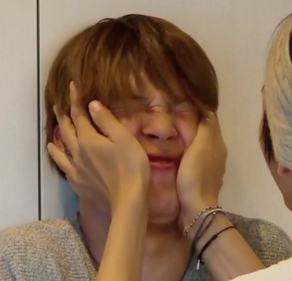 liIjiminvert tweet picture