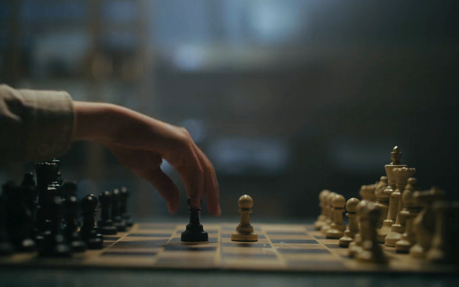 lolitascak3's tweet photo. ดู The Queen's Gambit จบแล้ว เป็นซีรีส์มีทั้งหมดเจ็ดตอน สนุกมาก เล่าเรื่องชีวิตของผญคนนึง ตั้งแต่กลายมาเป็นเด็กกำพร้า จนมาเรียนรู้หมากรุก ได้รับอุปการะ และเริ่มต้นเส้นทางการแข่งหมากรุก โดยที่ปลายทางเธออยากชนะเซียนหมากรุกรัสเซียคนนึงให้ได้ เป็นซีรีส์ที่ไม่น่าเบื่อตรงไหนเลยอะ ดีงาม https://t.co/BqIpaqrKaM