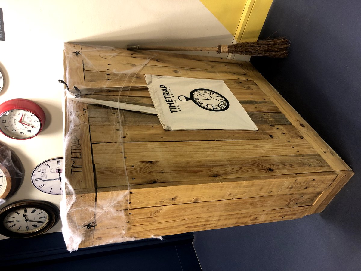 We've spooked up TimeTrap HQ ready for Halloween next week! Trick or treating may not be on the cards this year but don't forget, we're running 20% off Monday - Friday next week for half term. Use the code HTADVENTURE at the checkout to take advantage of this offer. #rdguk