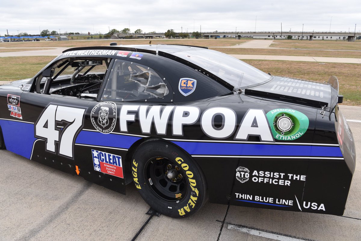 FWPOA's tweet photo. We wish @KyleWeatherman the best of luck today as he will honor 62 @fortworthpd officers who have given their lives in the line of duty. The race @TXMotorSpeedway begins at 3:30pm on NBCSN. Tune in and watch the @MhrRacing #47! 
#NASCAR 
Photo credit: Raymond Certvantes https://t.co/FlmKAprhiY