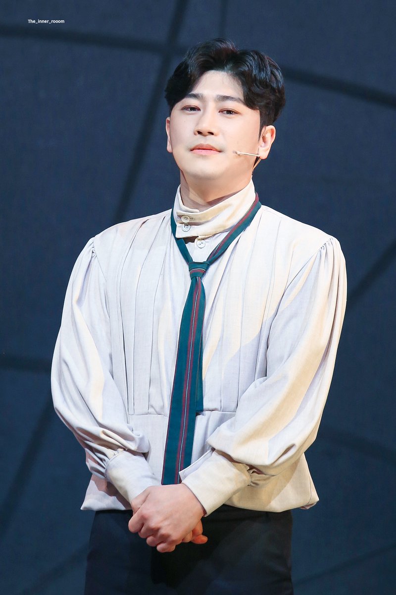 201024 시데레우스
갈릴레오 #박민성 

눈빛 사연 오조오억개,,,