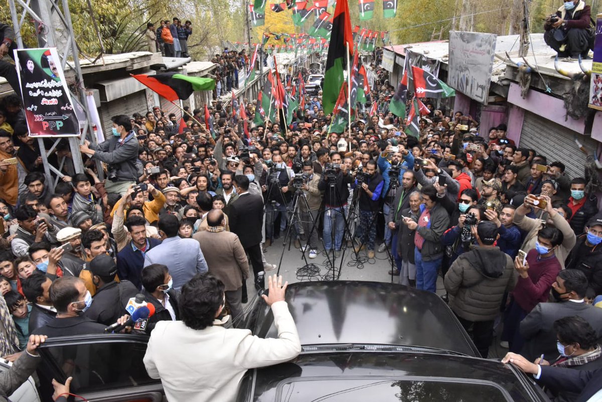 mersadambalhro1's tweet photo. Chairman @BBhuttoZardari
Address to Public Gathering at District Skardu.
#SkarduMainTeerChalega
@AlyHydr @TrimziAli @TheNabeelNabi @zamirghumro @ZahidGhanbhir @mehran_narejo @DurdanaEiman @Aliwazirna50 @paraspireh https://t.co/aKBkJXkWPk