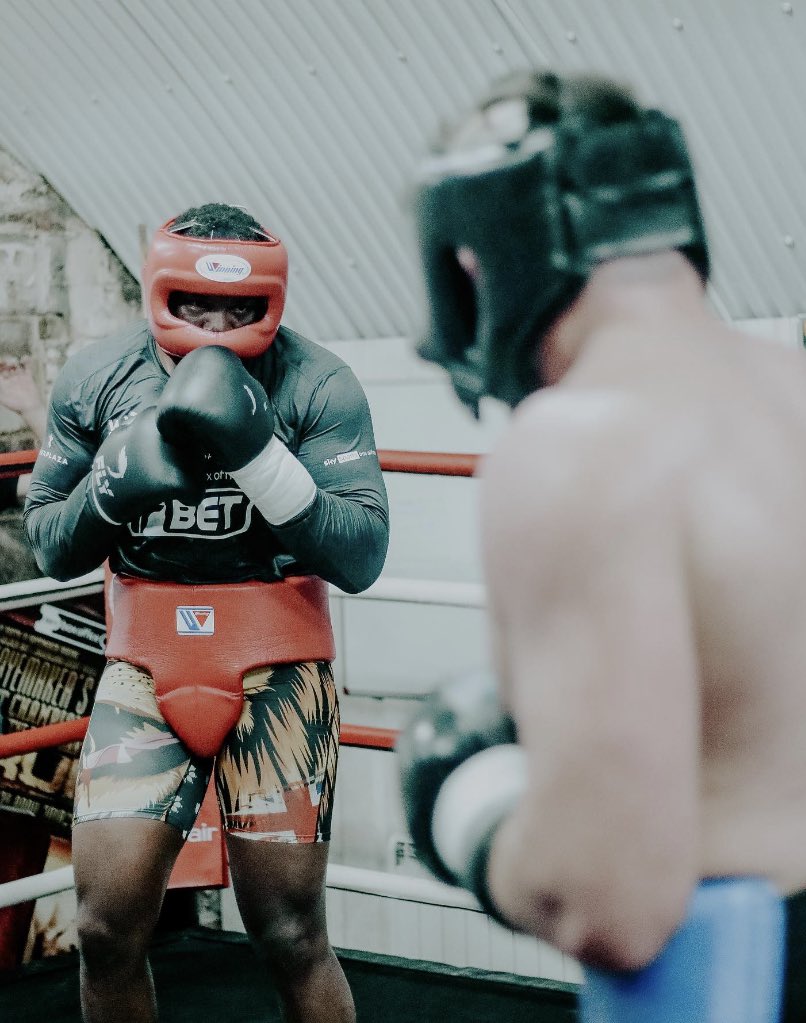 Always working, always learning! 📈⚔️ 🥊 ⁣⁣
@derekwarchisora ⁣#warchisora⁣
⁣⁣
#usykchisora