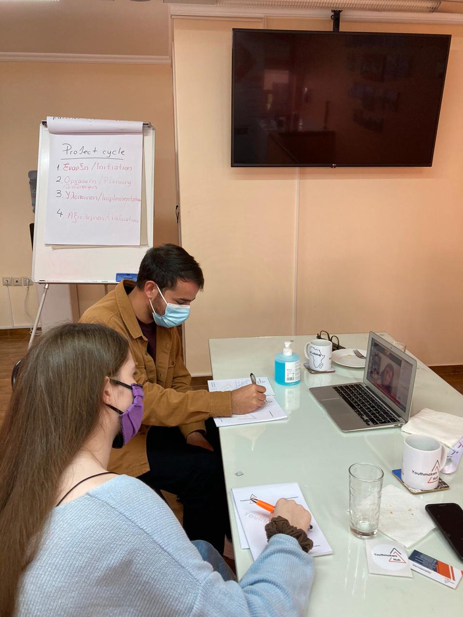 youthmakershub's tweet photo. Today we held our very first 💡physical-digital💡 training!
🏆 The winner team of our previous activity 👉 Y-FED online hackathon: #Hack4Youth had their Youthmakers Hub training on various opportunities.
@JEF_Europe @BalkansBB
#YouthmakersHub #YOUthMakeItHappen 🙋♀️
#Hack4Youth https://t.co/amEqbInVxF