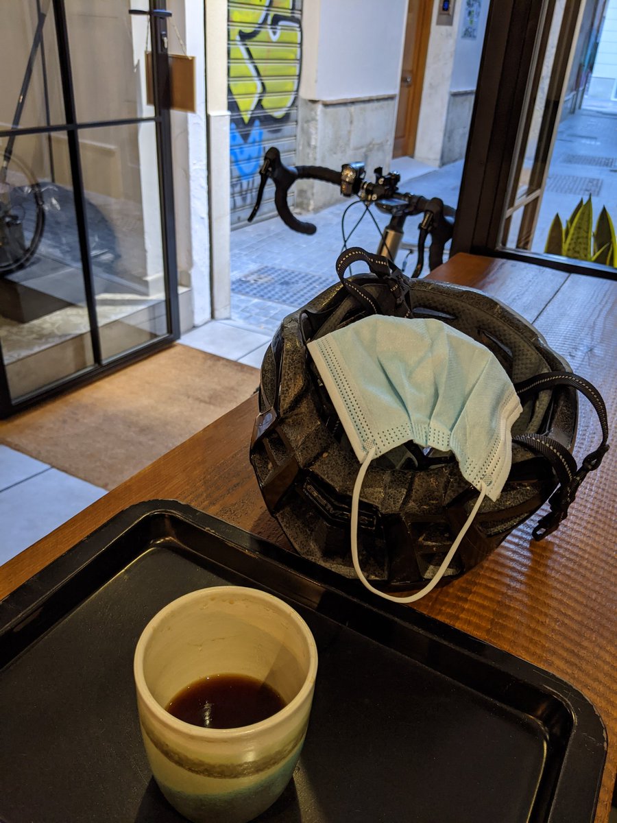 RossMcCOACH's tweet photo. Stopped for a coffee on my ride at the fabulous @ElUltimoMonoJC ✌️🚴‍♂️😁 https://t.co/kJt0Os69JM