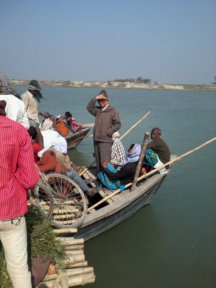 Pappu, the boatwalaSend him a message that "I need the boat tomorrow 3.00 AM", He will be there at the ghat with one of his assistants (to drain sipping water from boat). Majority of the time they used to be his bhatijas. #WorldPolioDay #UnseenHeroes of  #PolioEradication