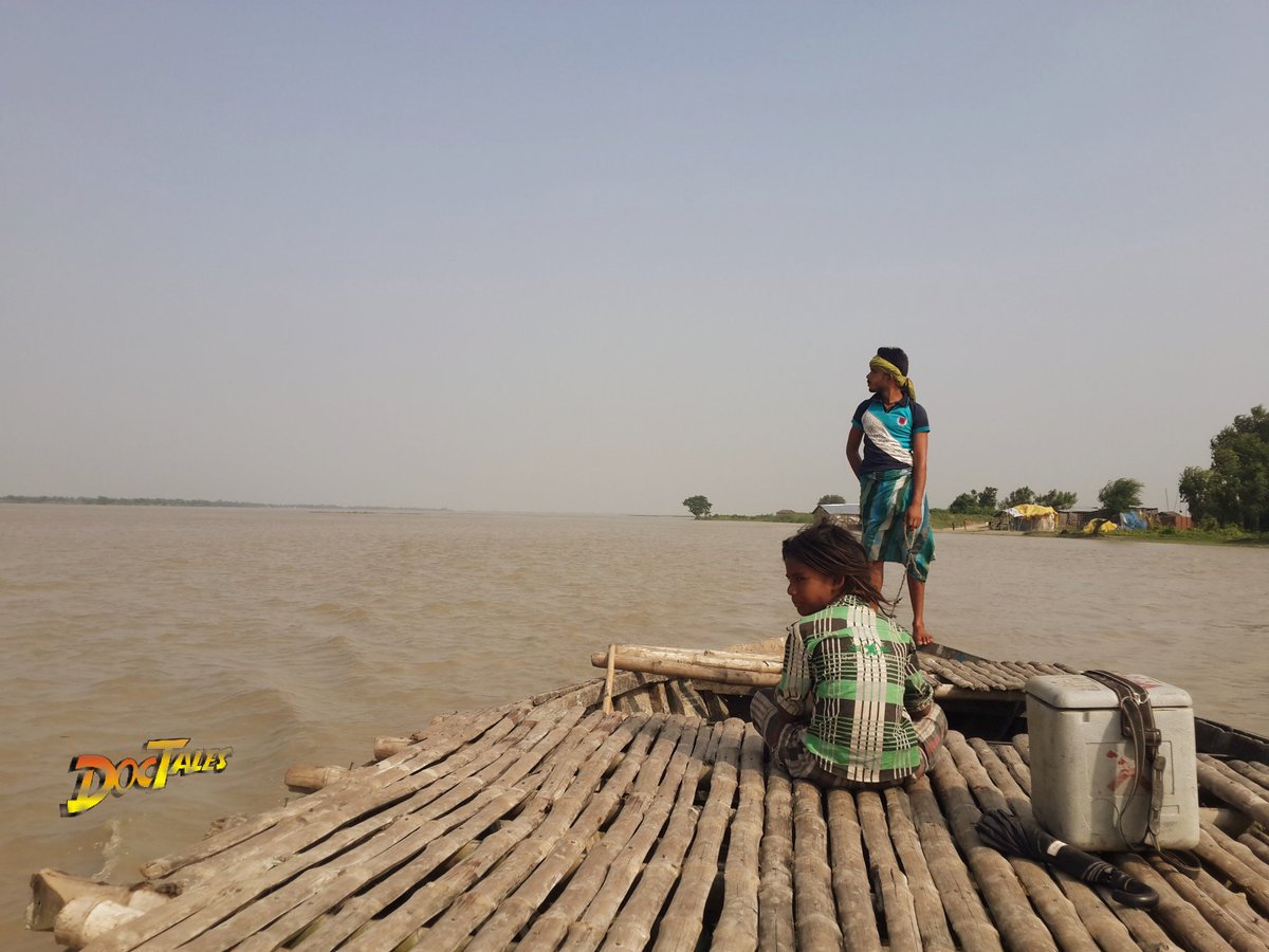 Pappu, the boatwalaSend him a message that "I need the boat tomorrow 3.00 AM", He will be there at the ghat with one of his assistants (to drain sipping water from boat). Majority of the time they used to be his bhatijas. #WorldPolioDay #UnseenHeroes of  #PolioEradication