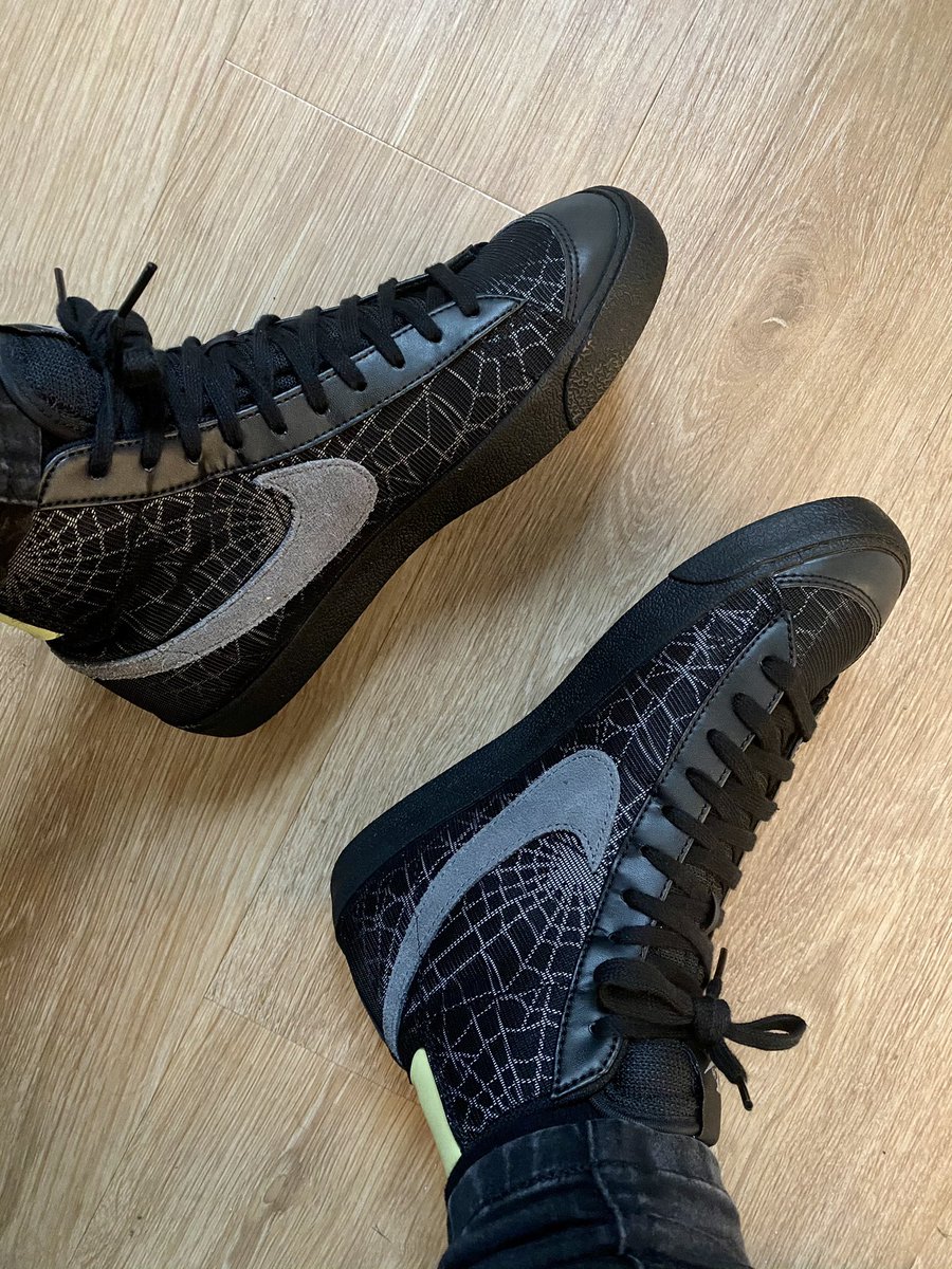 BimothyMc's tweet photo. Half term has begun so the Halloween clobber is coming out! #Halloween #nike #justwebit https://t.co/ObQv4DDvGS