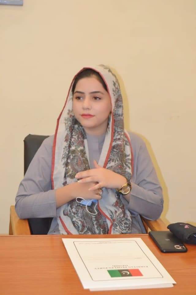 mersadambalhro1's tweet photo. Deputy Information Secretary PYO Sindh @AqrabaFatima  attended PYO Sindh Executive meeting regarding Larkana &amp; Hyderabad divisions reorganisation. https://t.co/GZi9p5Qf3e