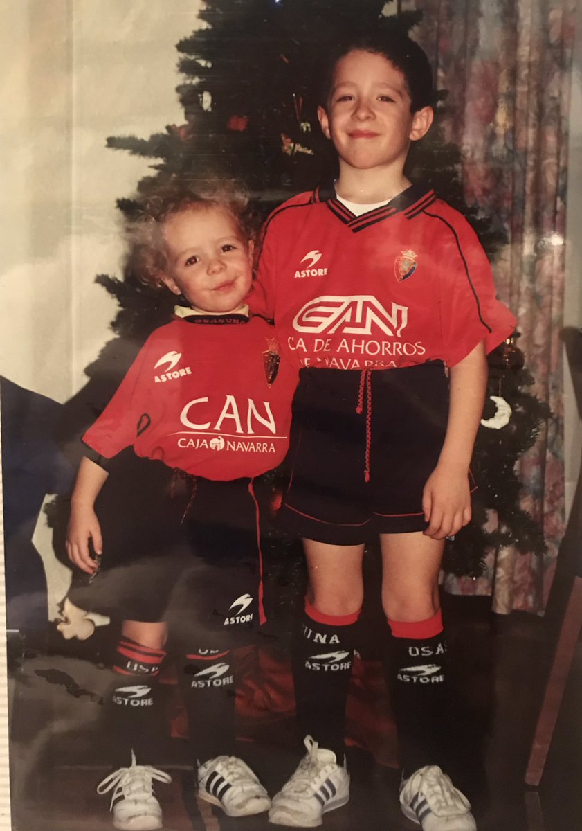 JuliaSebastian's tweet photo. 100 AÑOS! Felicidades @CAOsasuna ❤️❤️❤️ Orgullosa y agradecida de haber formado parte de este club. Por muchos años más (y ojalá poder celebrarlo pronto en el Sadar) #OsasunaCentenario https://t.co/hv5x3jN7cx