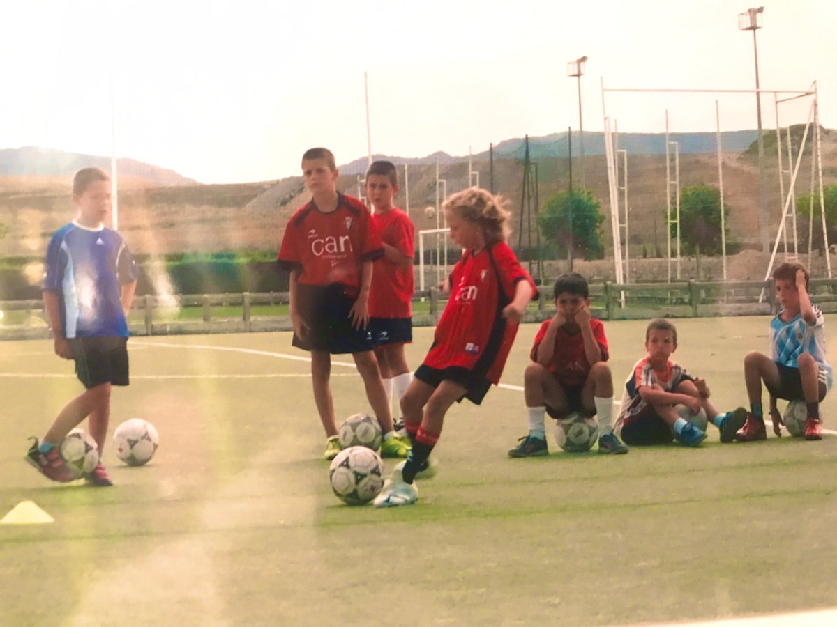 JuliaSebastian's tweet photo. 100 AÑOS! Felicidades @CAOsasuna ❤️❤️❤️ Orgullosa y agradecida de haber formado parte de este club. Por muchos años más (y ojalá poder celebrarlo pronto en el Sadar) #OsasunaCentenario https://t.co/hv5x3jN7cx