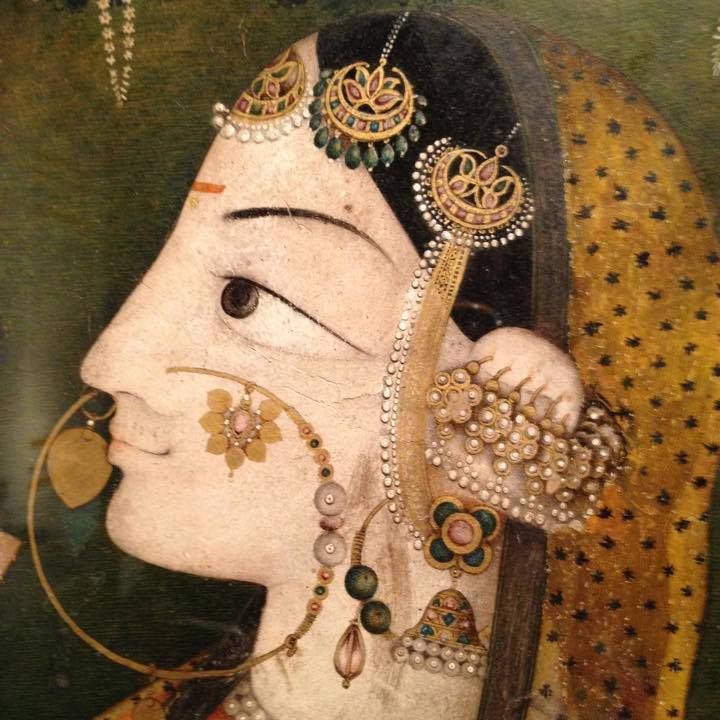 ਭਵਾ ਤਾਨ ਕਮਾਨ ਕੀ ਭਾਤ ਪਿਆਰੀ ਨਿ ਕਮਾਨ ਹੀ ਨੈਨ ਕੇ ਬਾਨ ਮਾਰੇ ॥੨੯੯॥Sita's eyebrows are like lovely bows, and her eyes are so striking they shoot out arrows, even they are not a bow. 8/8 Ramavatar, verses 298-299 in Jhoolna Chand. Dasam Granth, page 211. 1698 CE.