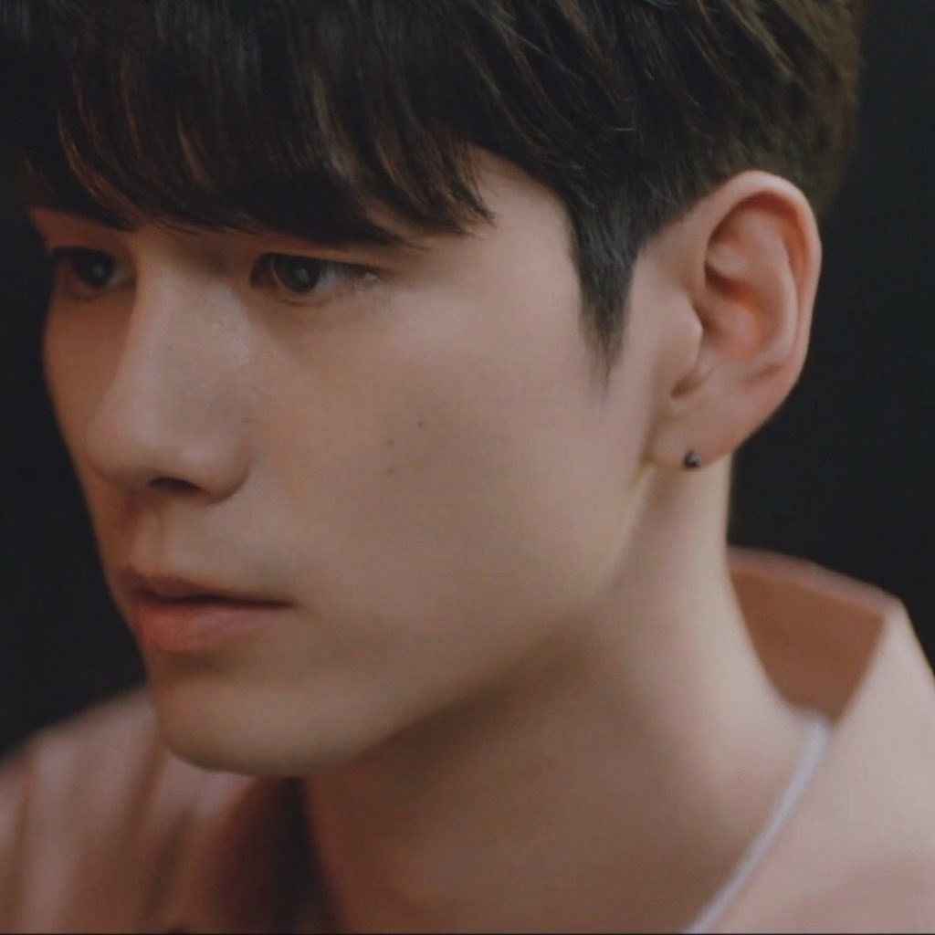 llljfz's tweet photo. 드라마에빠져서우리옹의목소리를몰라보다니
#옹성우_6시_왜몰랐었을까
#ONG_6PM_OST
어제이수괴로워할때나오던그목소리
왜몰랐었을까 옹성우 목소리 

#옹성우 #ONGSEONGWU 
#경우의수 #왜몰랐었을까 https://t.co/5k6cT9X33v