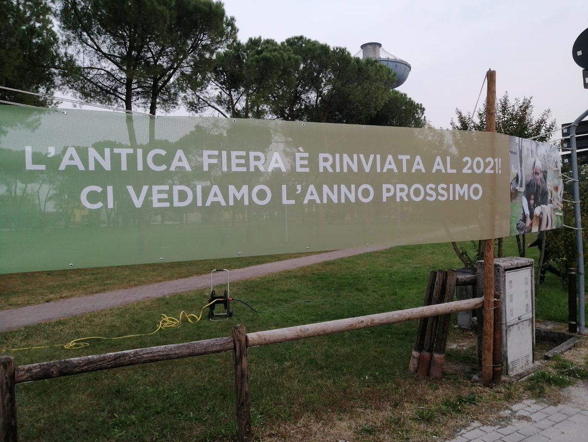 AnticaFiera's tweet photo. Felici di presentarvi le NUOVE TORRI, riconcepite da zero dopo che le precedenti sono state distrutte dal maltempo.
Anche se ANTICA FIERA è rinviata, vi diamo così l'occasione di gustare qualcosa di nuovo anche quest'anno, anche senza rievocazione, in attesa dell'edizione 2021 !! https://t.co/ySMiIk6YKn