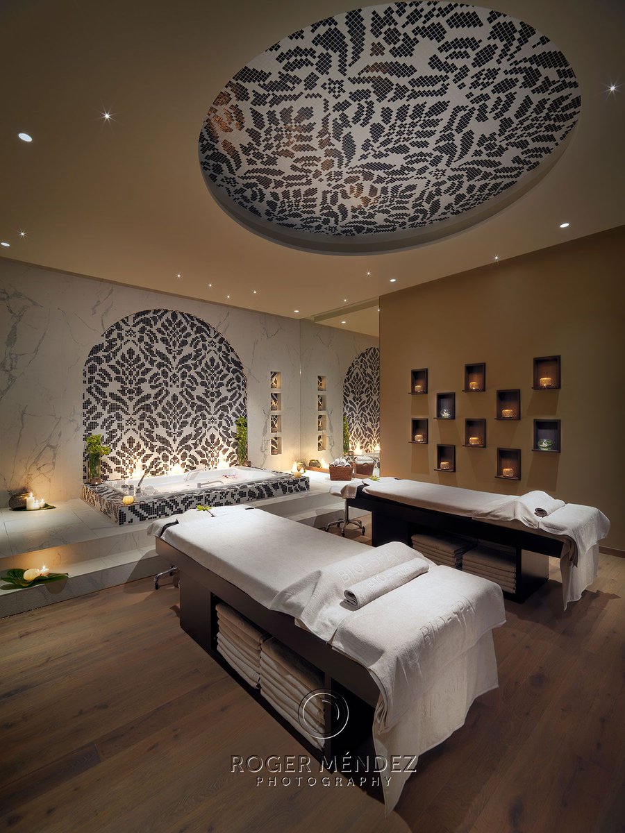 rogermendezfoto's tweet image. A pleasure take some photographs for these incredible Spa's:
Hotel Las Madrigueras Golf &amp;amp; Spa, water circuit
Seaside Palm Beach, relaxation area and sauna
GF Victoria, treatment room
buff.ly/3lVXmd4
#luxuryspas #spaLife #spaphotographs #hotelphotography