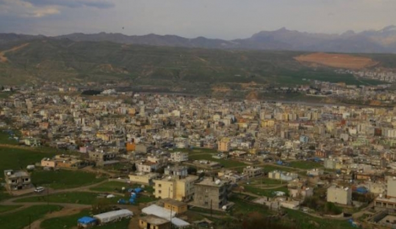 artigercek's tweet photo. Cizre'de 2 bin aile arandı: Neden HDP’ye gidiyorsunuz?
https://t.co/G3OzBViDqu https://t.co/VByw3bEpK4