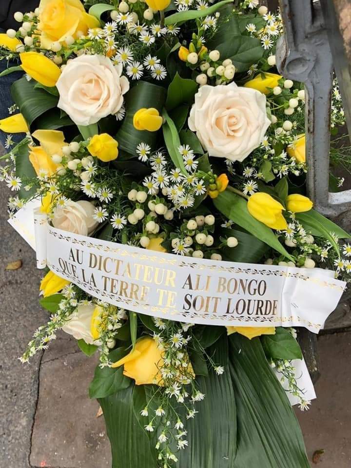 Officiel_anotho's tweet photo. #GabonDictature #53ans !
QUE LA TERRE TE SOIT LOURDE ! OH toi ali bongo qui pensait s'accrocher au pouvoir en tuant des hommes des femmes et des enfants sans armes.
@PresidenceGA
@pm_ossouka
@_CGRi
@CGR_newyork
@CGR__
@CGR_Gabon
@Elysee
@EmmanuelMacron
@JY_LeDrian
@Ofpra https://t.co/0aN3Mfk7oK
