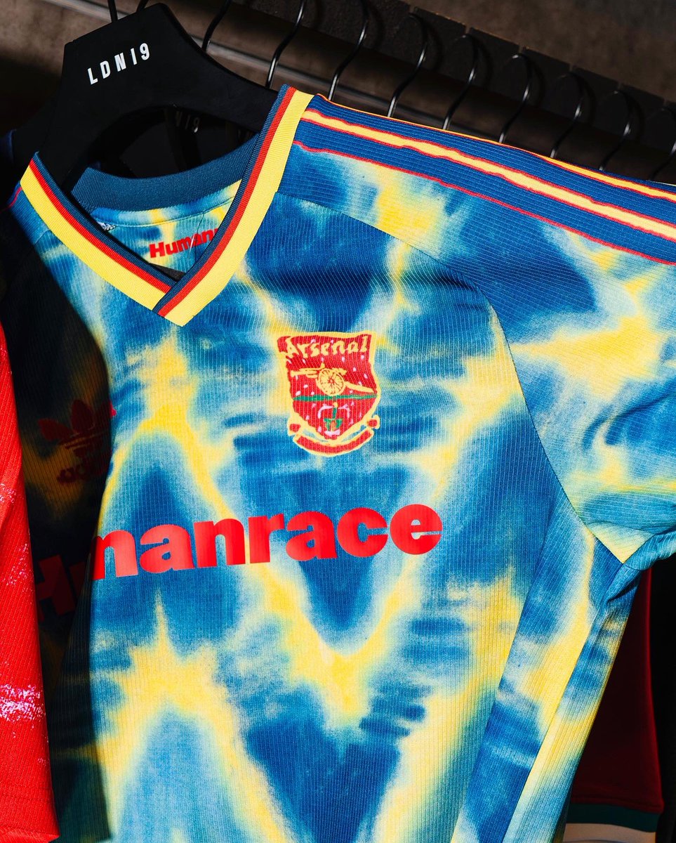 ProDirect_LDN's tweet image. Shop the new adidas x @Pharrell Humanrace FC collection in store this weekend at Pro:Direct LDN19.
-
Pro:Direct LDN19, 19 Foubert's Place, Soho, London, W1F 7Q