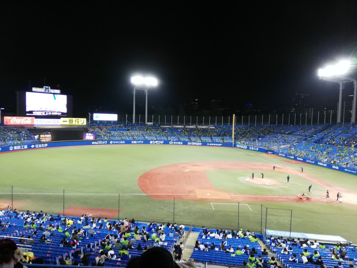 kulala24's tweet photo. 神宮球場参戦。ここは今季初かな。 https://t.co/63MJWLDo57
