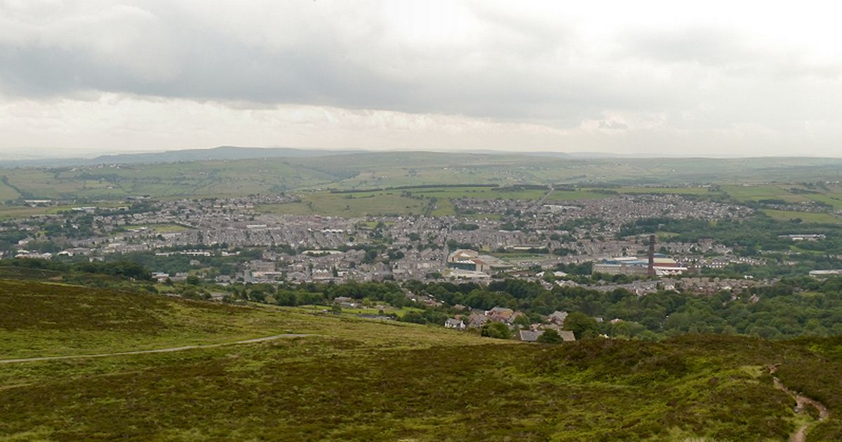 Lancashire now has two of top three highest infection rate areas in England lancs.live/news/lancashir…