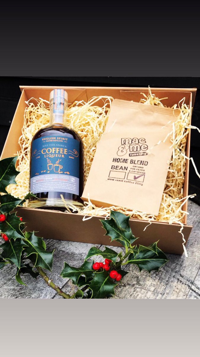 Secrethamper's tweet photo. Championing the fabulous brands of our home county #Essex this #Christmas #UKGiftAM #UkGiftHour 
https://t.co/bOoRM0kl6W https://t.co/gVmkDyE55i