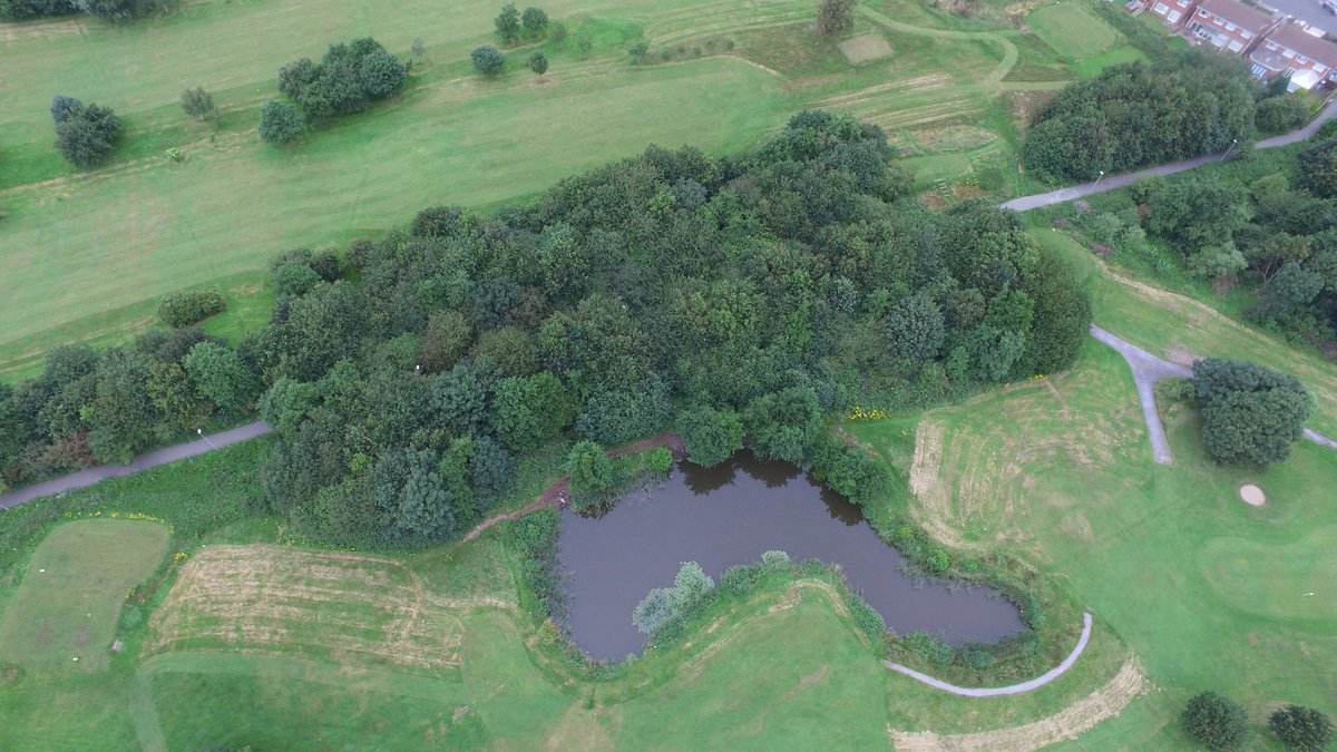 manshed0151's tweet photo. @BootleGolf
@seftoncouncil @bootlehour

#dronephotography
#aerialphotography
#drones
#golfcourse
#BootleGolfCourse https://t.co/BsqFKyBijA