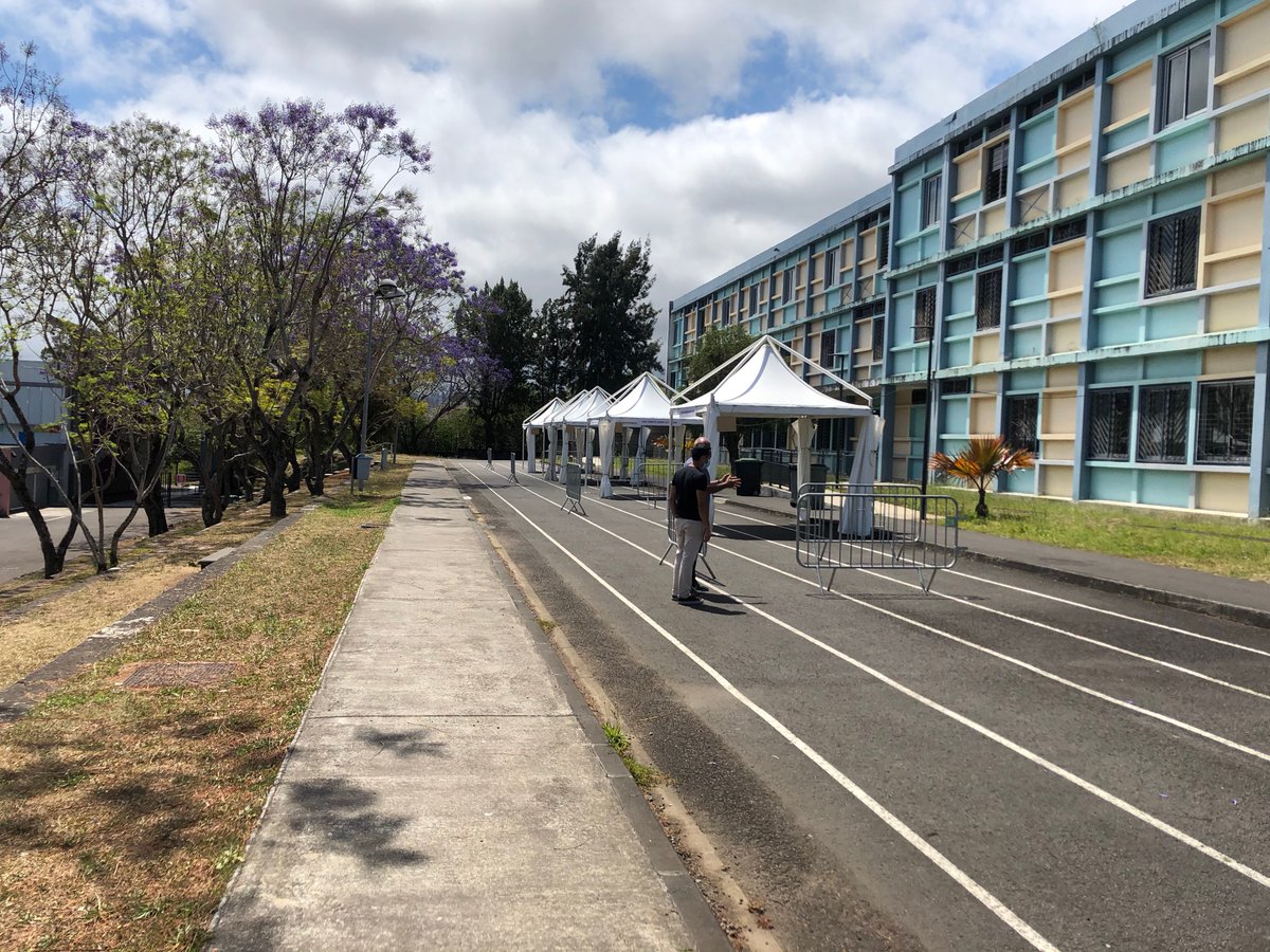 La @cardie974 et le <a href="/lrg974/">Lycée Roland Garros</a>  se sont mobilisés vendredi de 8h à 20h afin de tout préparer pour la #JAI974 ! Le village de l'innovation n'attend plus que ses exposants et les participants inscrits ! <a href="/canope_974/">Réseau Canopé - La Réunion</a> @DaneLaReunion <a href="/AcLaReunion/">Académie de La Réunion</a> <a href="/EDD_AcReunion/">EDD_Ac-Réunion</a>