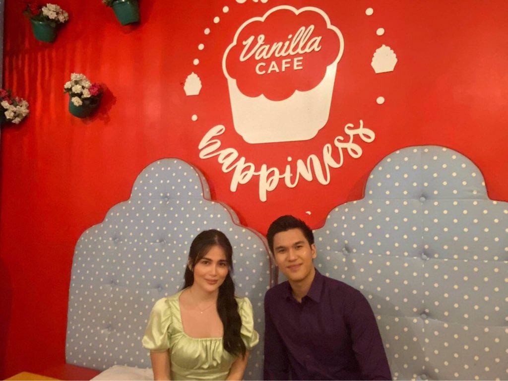 ELISSEsifieds's tweet photo. Happiness talaga kapag si Boss nameet ulit si Beauty 

BeautyAndTheBoss OnIflix @ElisseJoson https://t.co/gfOAPbHJcm