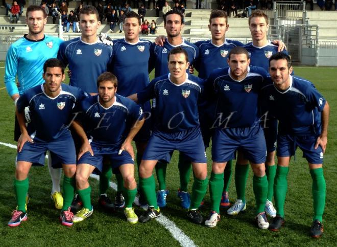 JuanMSanchez78's tweet photo. El Domingo visita el Estepona el San Ignacio El Palo,la última vez que lo hicimos empate 2-2 goles de @magicUrdin y un espectacular @lolosoler  en el 11 inicial,5 esteponeros y un tal @lorenmg16 entre otros. fue el último partido de Jaime y Loren antes de los 🇮🇹(nunca llegaron) https://t.co/TG3nbRlUtw