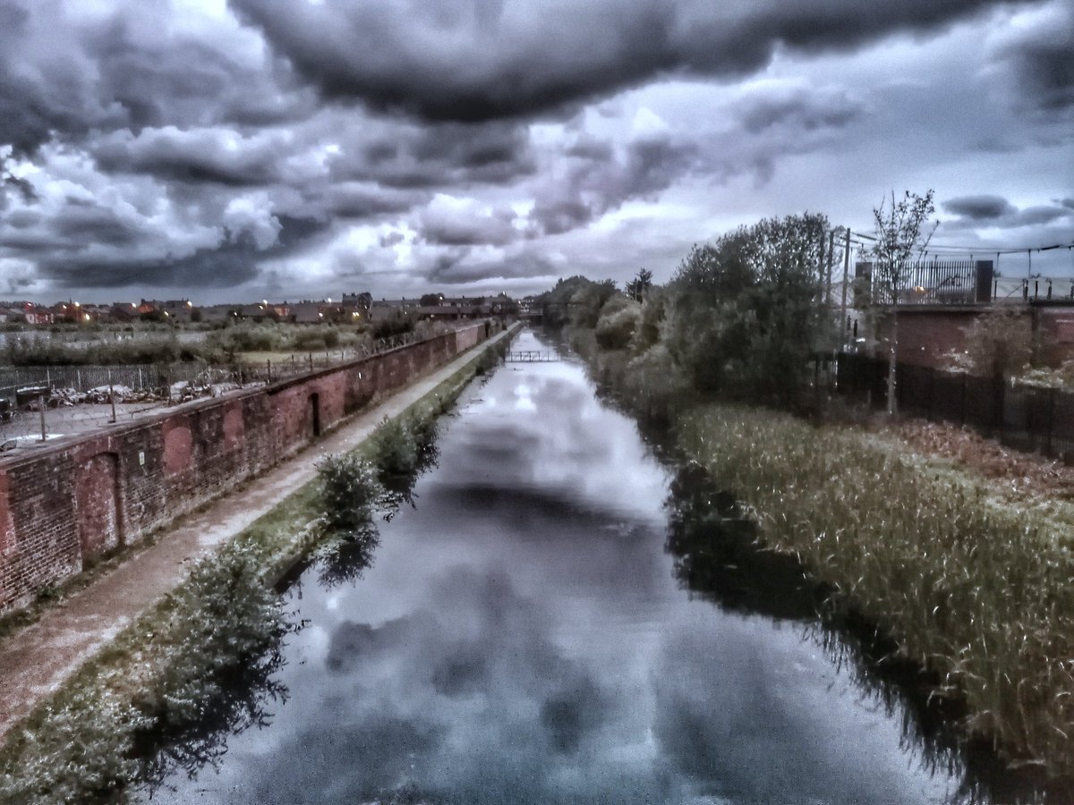manshed0151's tweet photo. @CanalRiverTrust
@bootlehour
@bootle
#LeedsLiverpoolCanal

Leeds Liverpool Canal Bootle https://t.co/PDEuShtHcf