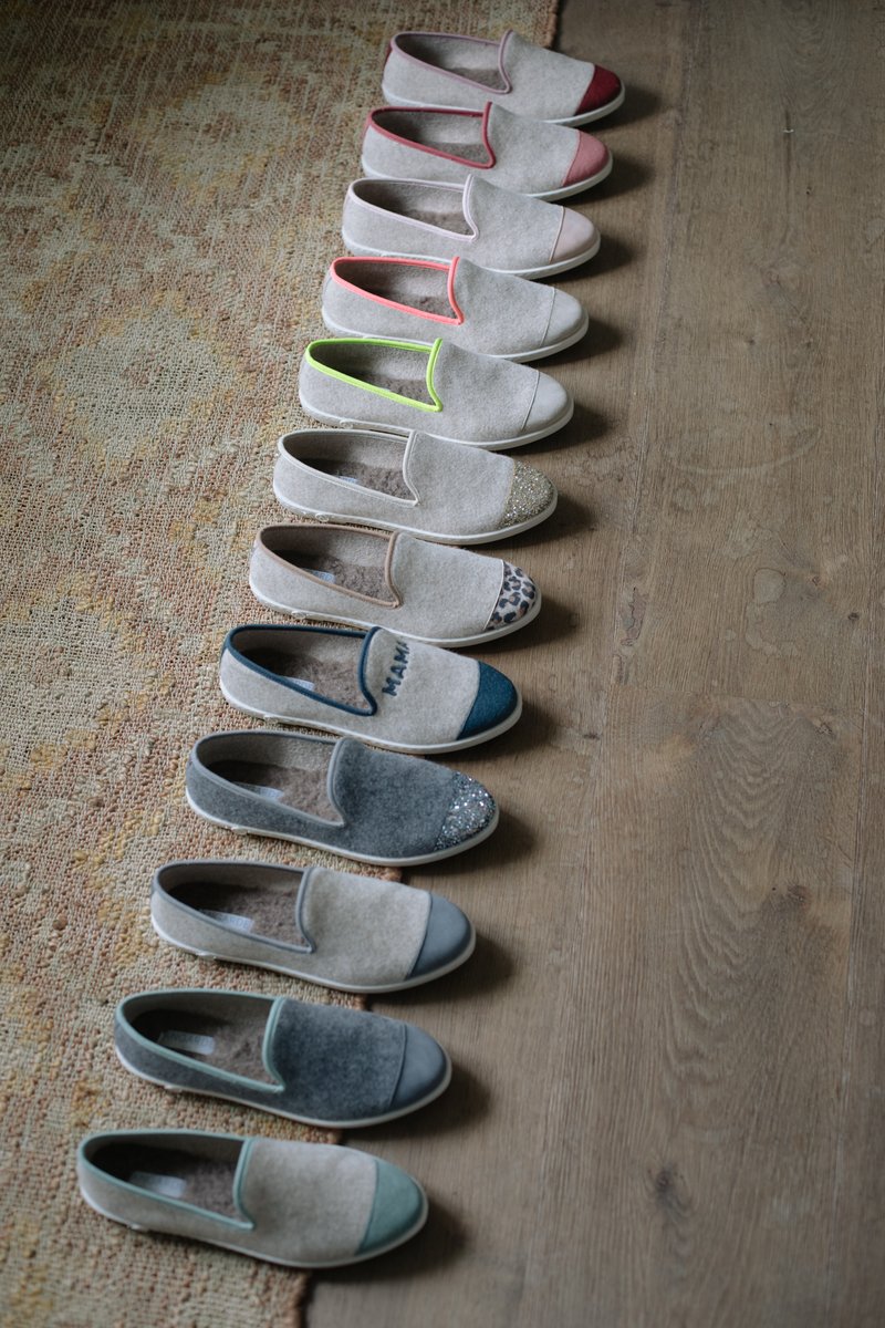 Angarde_shoes's tweet photo. La nouvelle collection des AW est en ligne !! 🎉
Venez découvrir les nouveaux coloris de nos modèles conçus en laine recyclée et bouclettes de coton recyclé ! Idéal pour vous tenir chaud cet hiver, non ? 😜
#nouvellecollection #slippers #moderesponsable #angarde #cocooning https://t.co/10rn93K9Y4