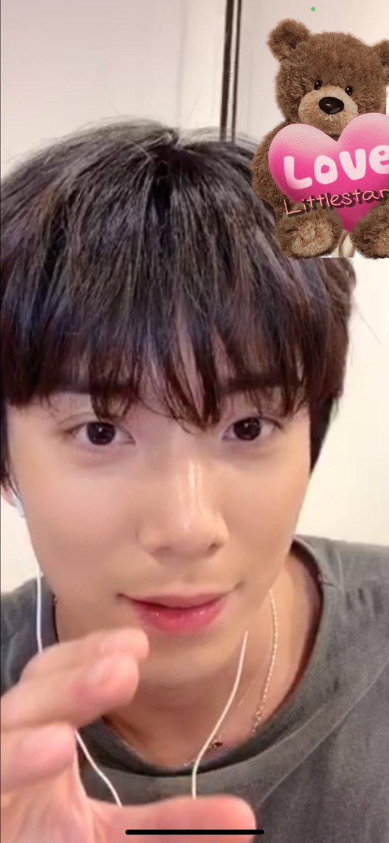 LittleStar_hwi's tweet photo. 상사병
#휘영 #SF9 https://t.co/YFx1Z0MoV4