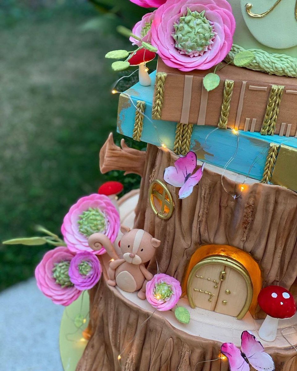 TheCakeCastleBM's tweet photo. BeautifulCakes #retweet

Follow @TheCakeCastleBM Right NOW!!

Delicious cake by https://t.co/XchEvnMO9K

Tag @TheCakeCastleBM in ur posts to get Featured 

#fondant #cakedecorating #baking #Baker #buttercreamflowers #pastry #dessert #cakemaker #cake #cakelife #decor #dessert https://t.co/DG4s2ST9cG