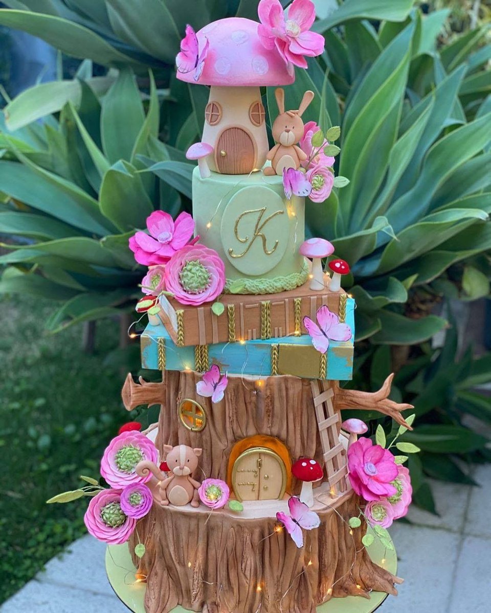 TheCakeCastleBM's tweet photo. BeautifulCakes #retweet

Follow @TheCakeCastleBM Right NOW!!

Delicious cake by https://t.co/XchEvnMO9K

Tag @TheCakeCastleBM in ur posts to get Featured 

#fondant #cakedecorating #baking #Baker #buttercreamflowers #pastry #dessert #cakemaker #cake #cakelife #decor #dessert https://t.co/DG4s2ST9cG