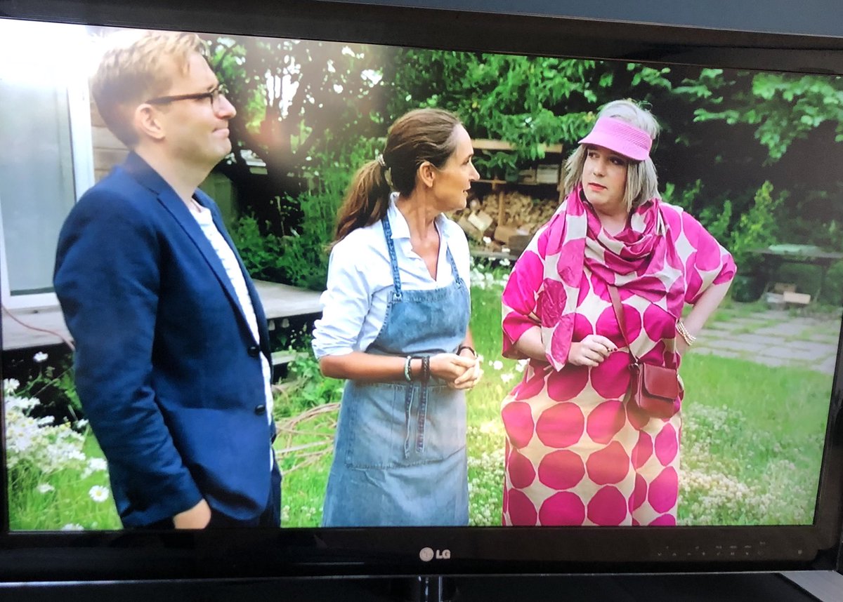 IdaAndersen93's tweet photo. Af hjertet tak, @DenKorteKirsten @RasmusBruun3 @tv2danmark ❤️ https://t.co/3c7OK7CCHT