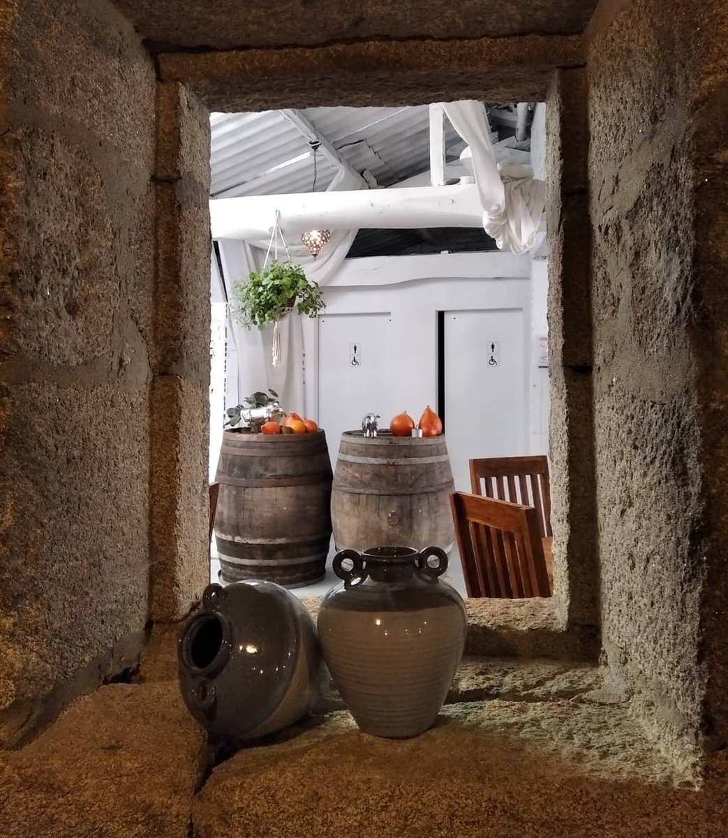 Terraza by <a href="/AsSeteCampas/">As Sete Campás</a>
• • • • • •
Meaño

Esta noche os esperamos en nuestra terraza y os invito a descubrir a nuestros platos. 
Reserva tu mesa en el 667445471
.
.
#assetecampas #meaño #taperia #restaurante #visitosalnes #osalnes #gastronomia #platos #comida #galicia