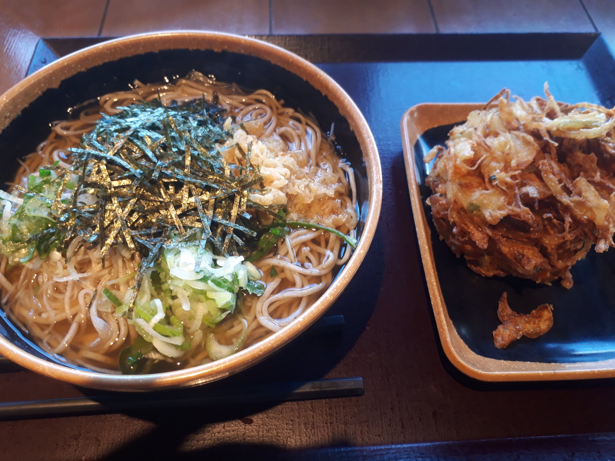 ワタナベ Al Twitter かけ大根蕎麦 かき揚げ 花園蕎麦 かけ大根蕎麦 大根蕎麦 かき揚げ 蕎麦 そば T Co Mhhspgefps Twitter